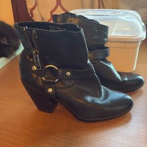 Bandolino Ankle Black Boots Size 8M